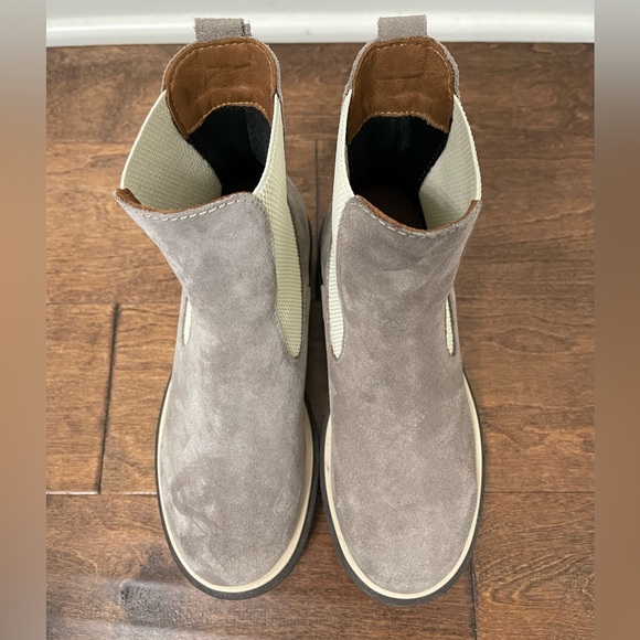 Bueno Free People Wanda Chelsea Taupe Suede Ankle Boots Size 36 (6) - Picture 7 of 10